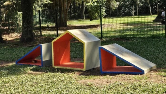 Petz inaugura espaço de lazer para cães no Parque Ibirapuera, em São Paulo