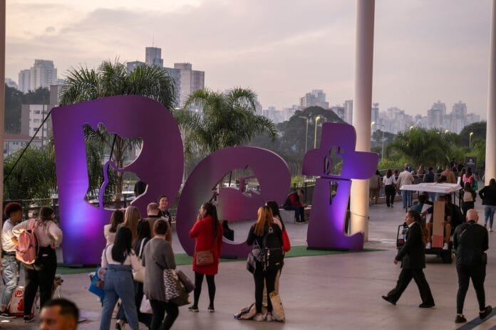 Setor pet inicia três dias de negócios e lançamentos com a Pet South America e PET VET Expo em São Paulo
