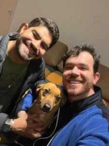 Amora, Tom e Victor: uma família de três corações